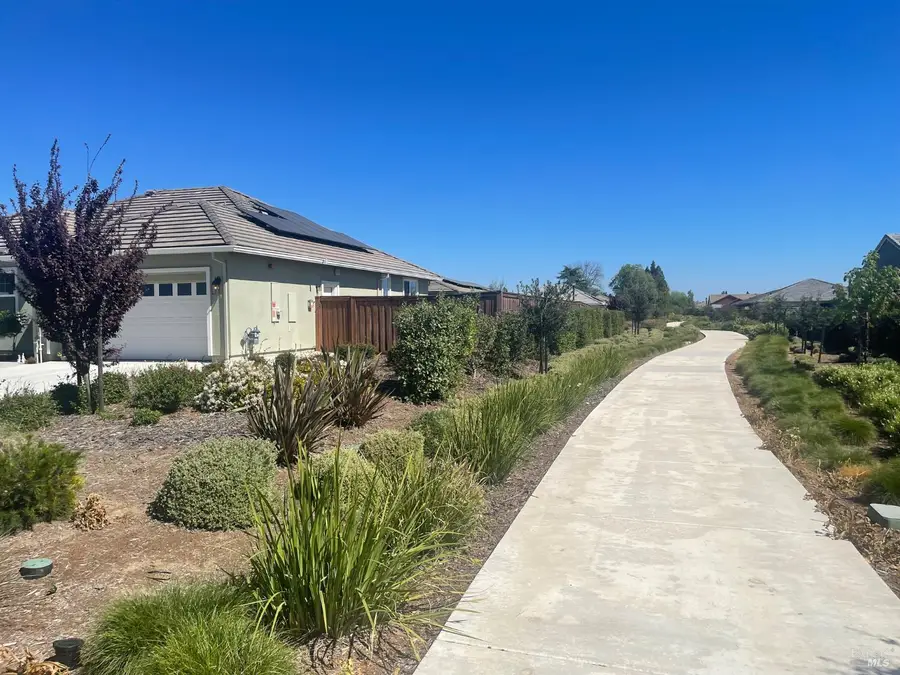 625 Peony Court, Dixon, CA 95620 - #3