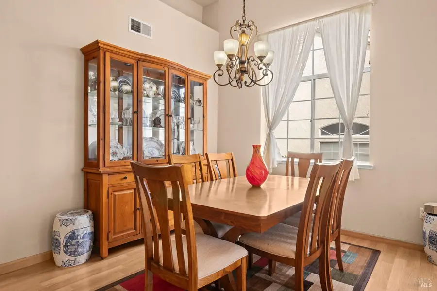 155 Suncrest Way, Vacaville, CA 95688 - #3