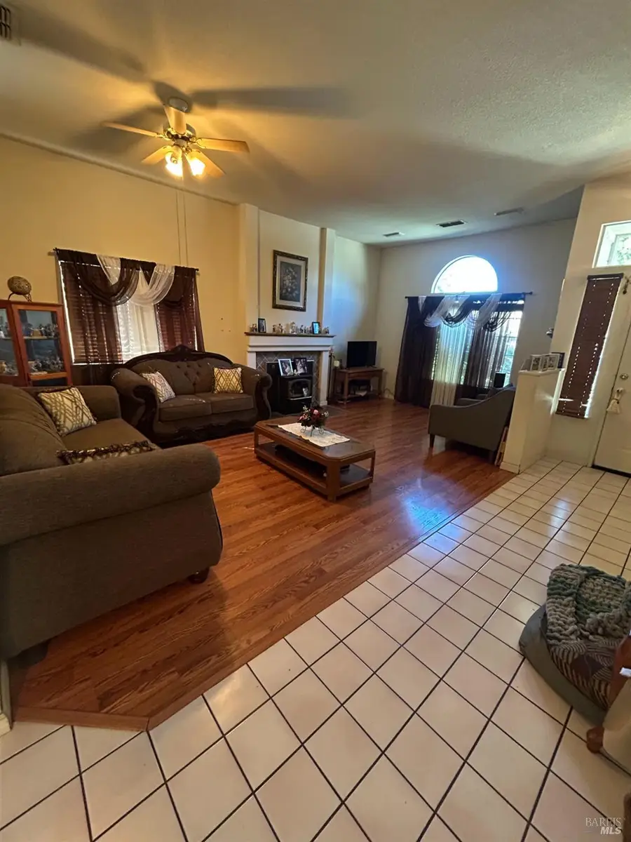 1915 Dorris Court, Dixon, CA 95620 - #3