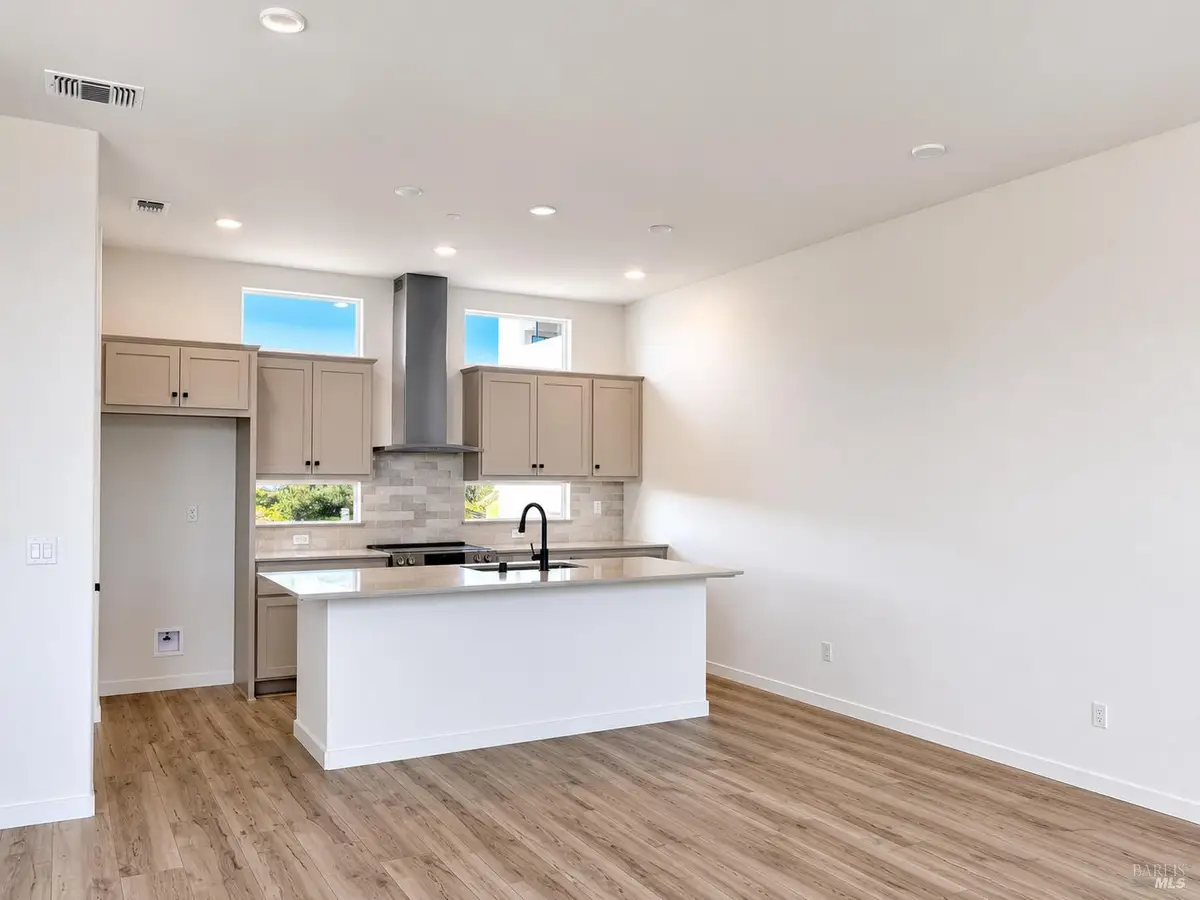 707 Catherine Street, Vacaville, CA 95688 - #1
