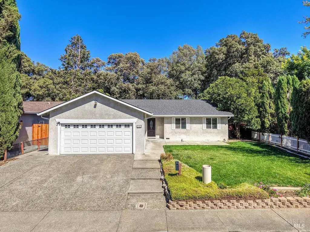 1151 Creekside Drive, Vacaville, CA 95687 - #1