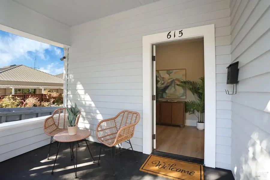 615 Healdsburg Avenue, Healdsburg, CA 95448 - #2