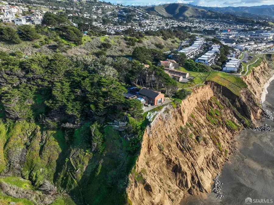 100 Palmetto Avenue, Pacifica, CA 94044 - Image #3