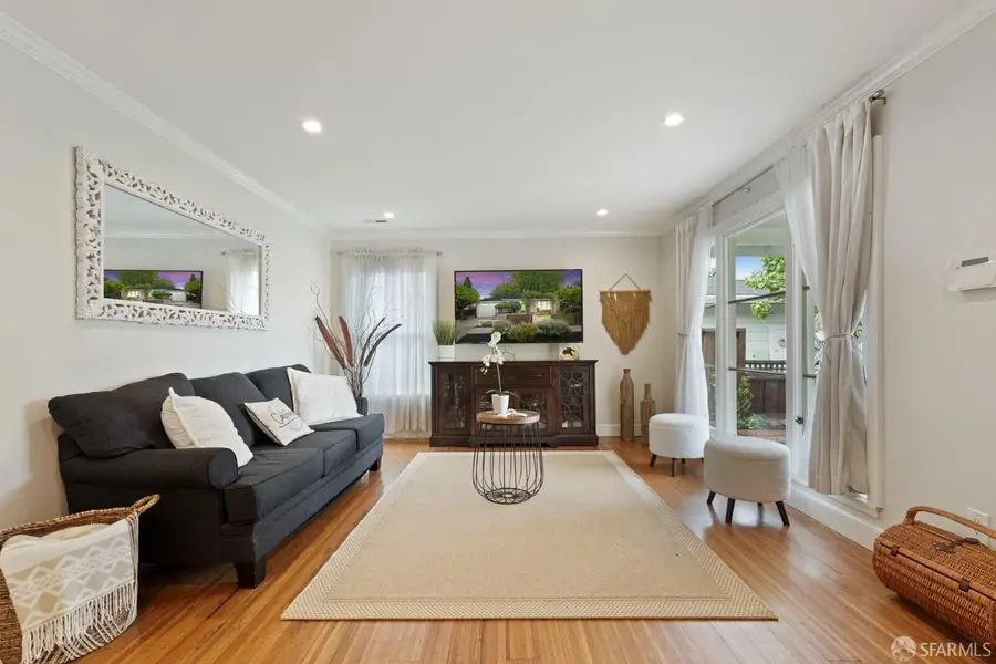 3760 Hoover Street, Redwood City, CA 94063 - Image #2