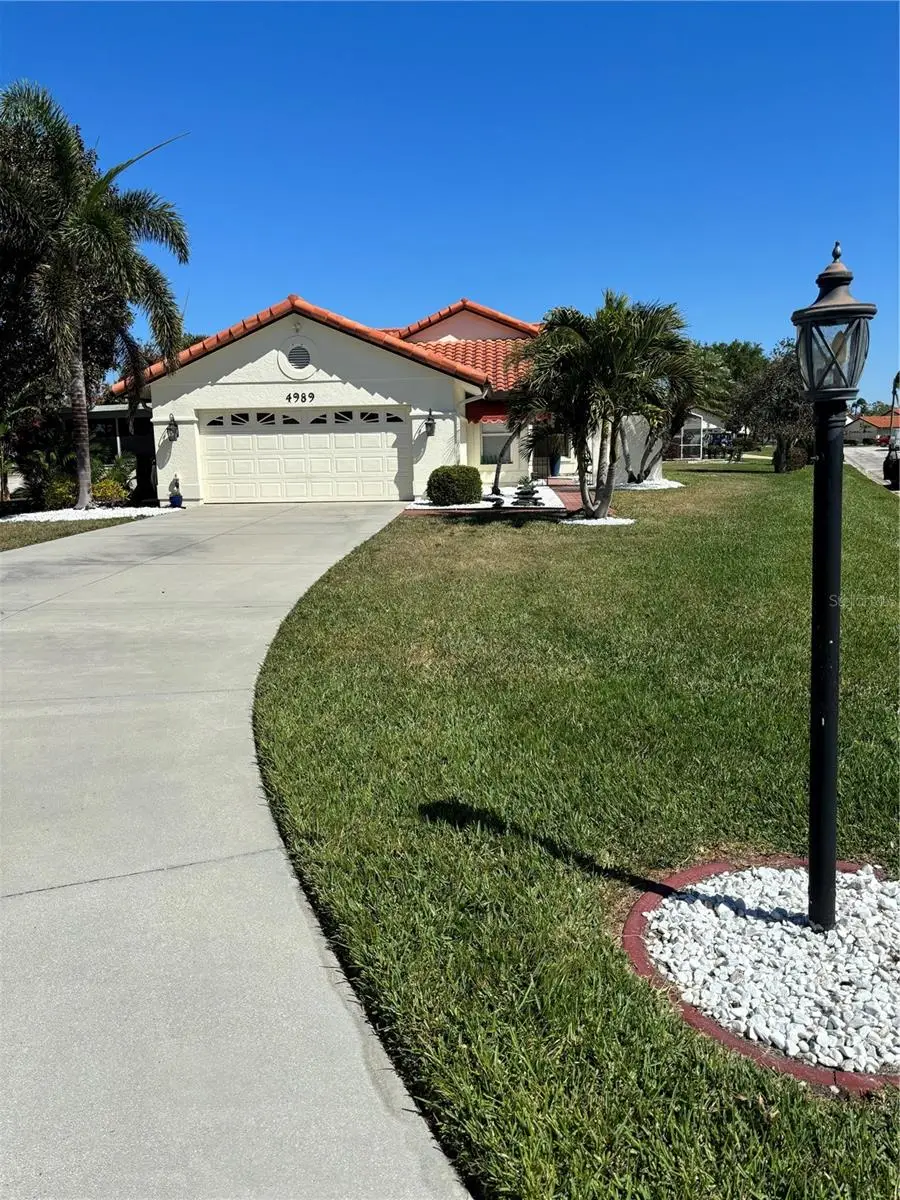 4989 Clubview Court E, Bradenton, FL 34203 - Image #2