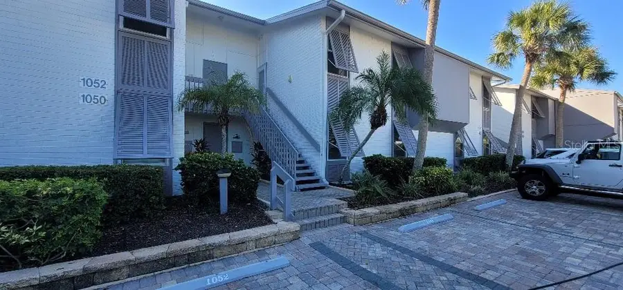 1046 W Peppertree Lane #115B, Sarasota, FL 34242 - Image #2