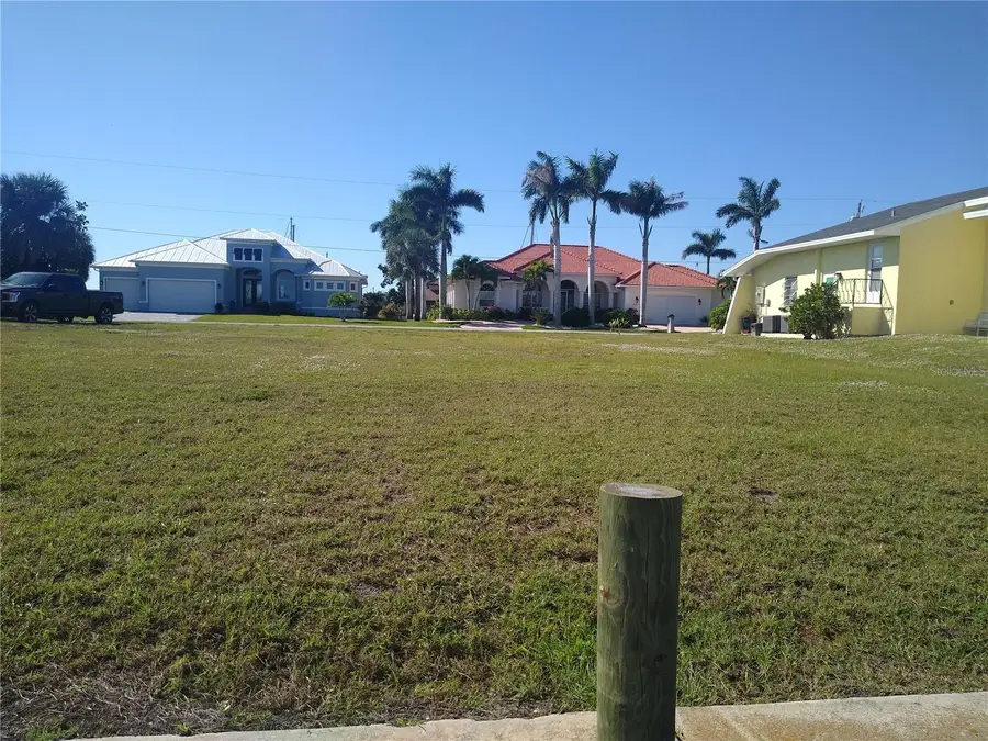 116 Colonial Street Se, Port Charlotte, FL 33952 - Image #2