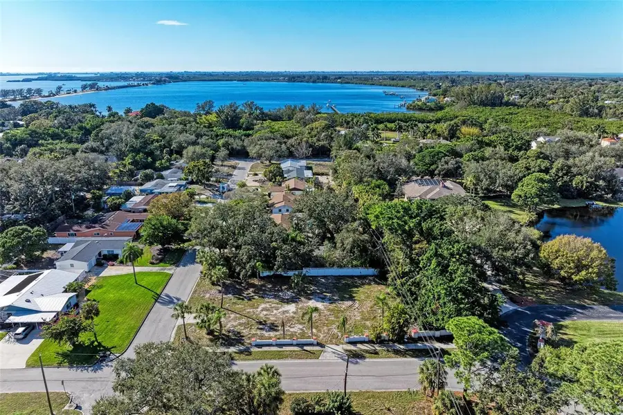 210 77th Street Nw, Bradenton, FL 34209 - Image #3