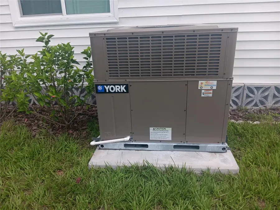 191 Palm Air Drive, Osprey, FL 34229 - Image #2