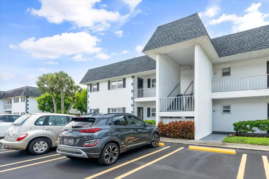 304 47th Avenue Drive W #307, Bradenton, FL 34207 - Image #2