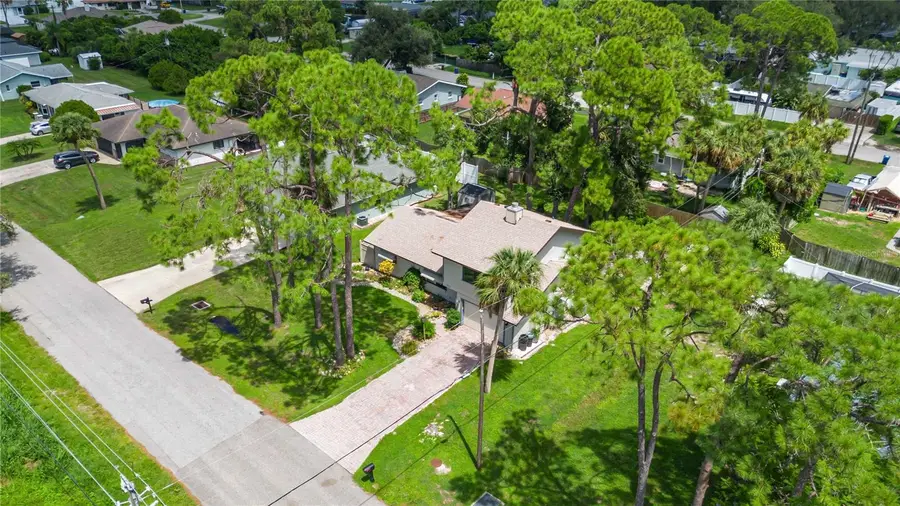 2631 Fiesta Drive, Venice, FL 34293 - Image #2