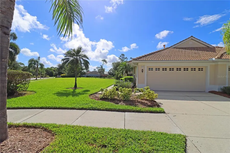 5107 Whispering Oaks Drive, North Port, FL 34287 - Image #2