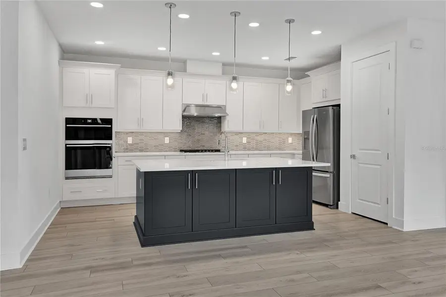 18868 Dayspring Place, Venice, FL 34293 - Image #2