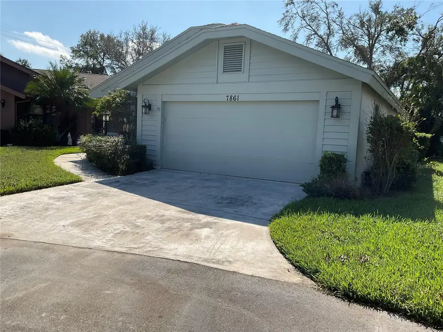 7861 Pine Trace Drive #7861, Sarasota, FL 34243 - Image #2