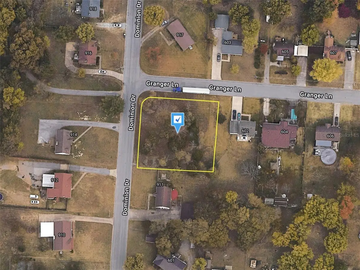 913 Dominion Drive, Clarksville, TN 37042 - Image #1