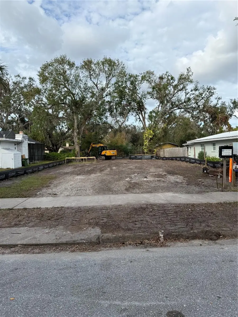 2321 Hillview Street, Sarasota, FL 34239 - Image #3