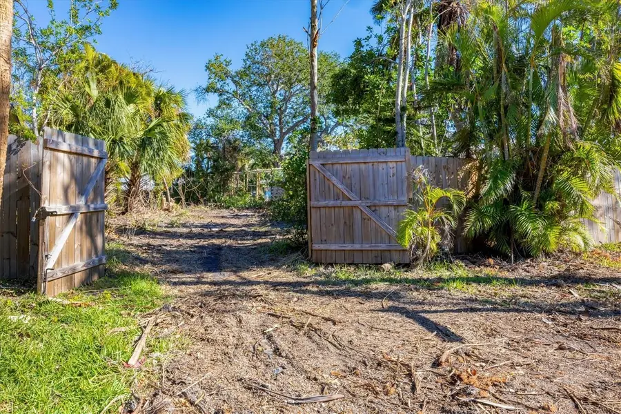 5219 Calle De Rio, Sarasota, FL 34242 - Image #3