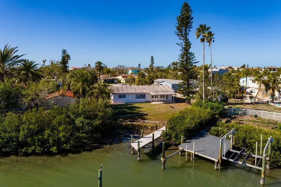 15815 Redington Drive, Redington Beach, FL 33708 - Image #2