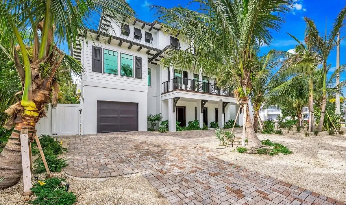 6506 Gulf Drive, Holmes Beach, FL 34217 - Image #1