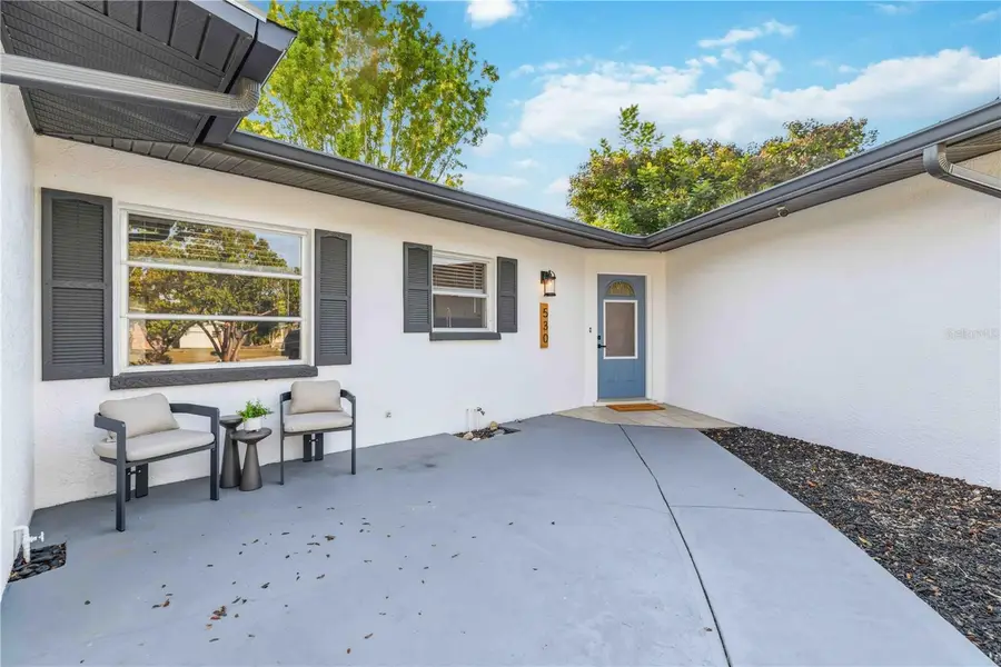 530 Saint Andrews Drive, Sarasota, FL 34243 - Image #2