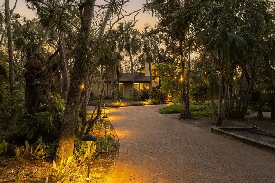 5112 Jungle Plum Road, Sarasota, FL 34242 - Image #2