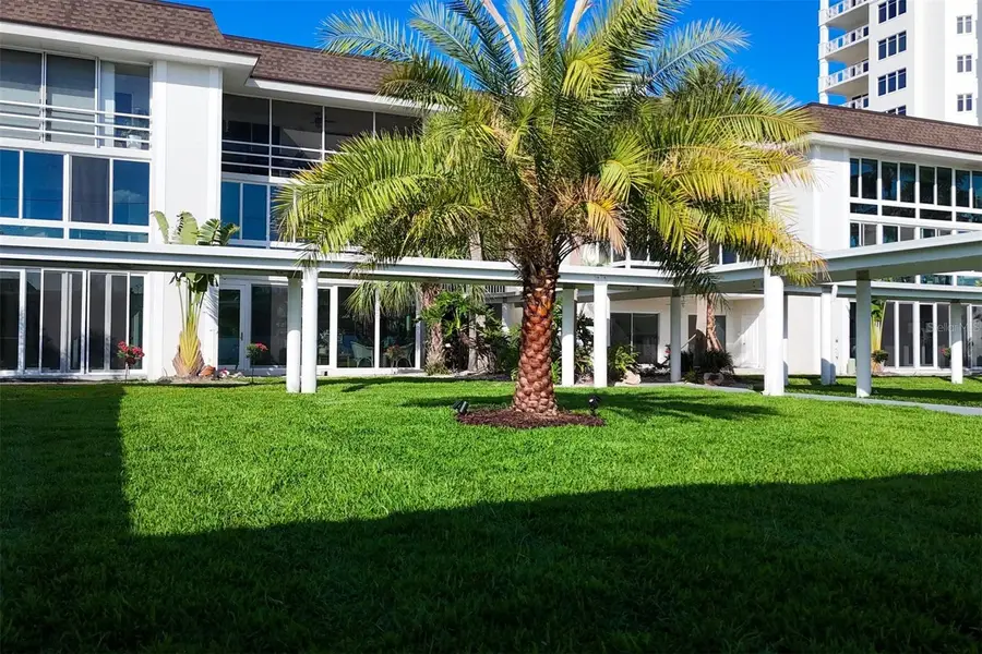 2100 Benjamin Franklin Drive #108, Sarasota, FL 34236 - Image #2