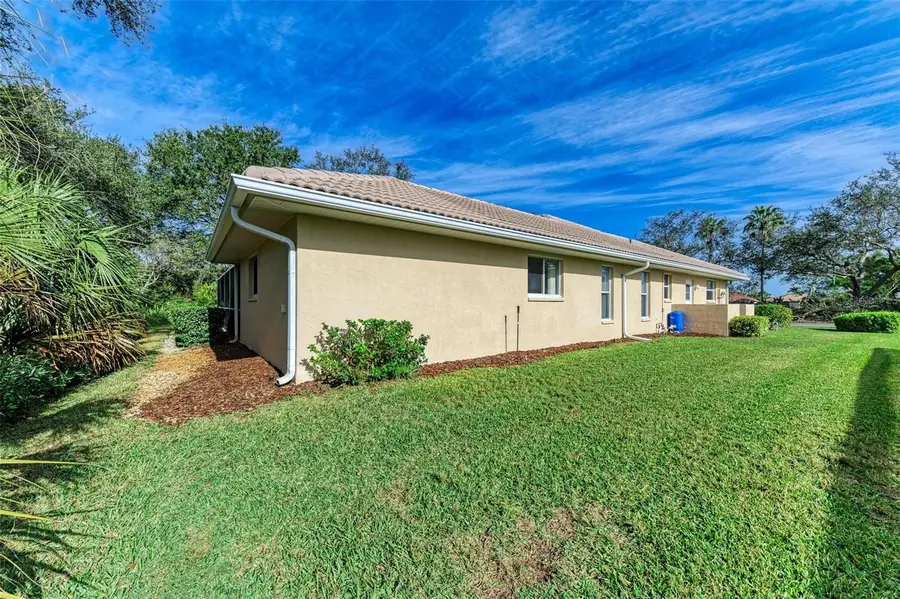601 Lakescene Drive, Venice, FL 34293 - Image #3