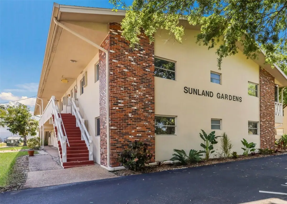 3751 S School Avenue #11, Sarasota, FL 34239 - Image #1