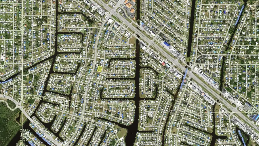 196 & 198 Deerfield Avenue Ne, Port Charlotte, FL 33952 - Image #3