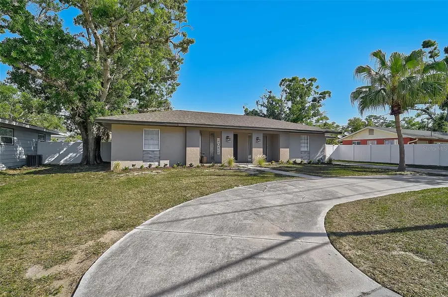 5445 Bahia Vista Street, Sarasota, FL 34232 - Image #3