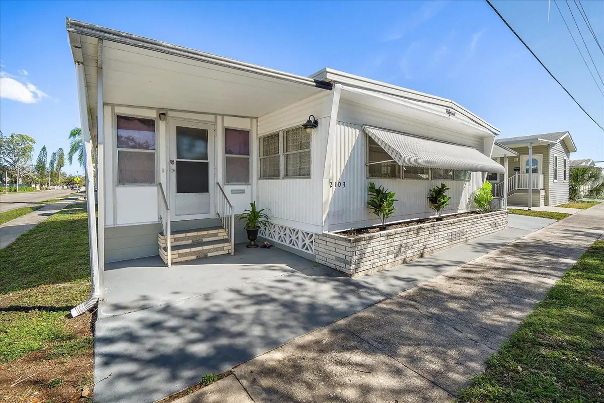 2103 18th Street W, Bradenton, FL 34205 - Image #1