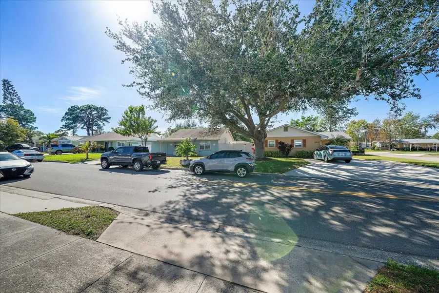 2103 18th Street W, Bradenton, FL 34205 - Image #3