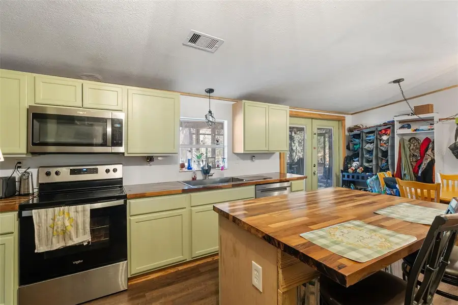 575 Bronco Drive, Zolfo Springs, FL 33890 - #3