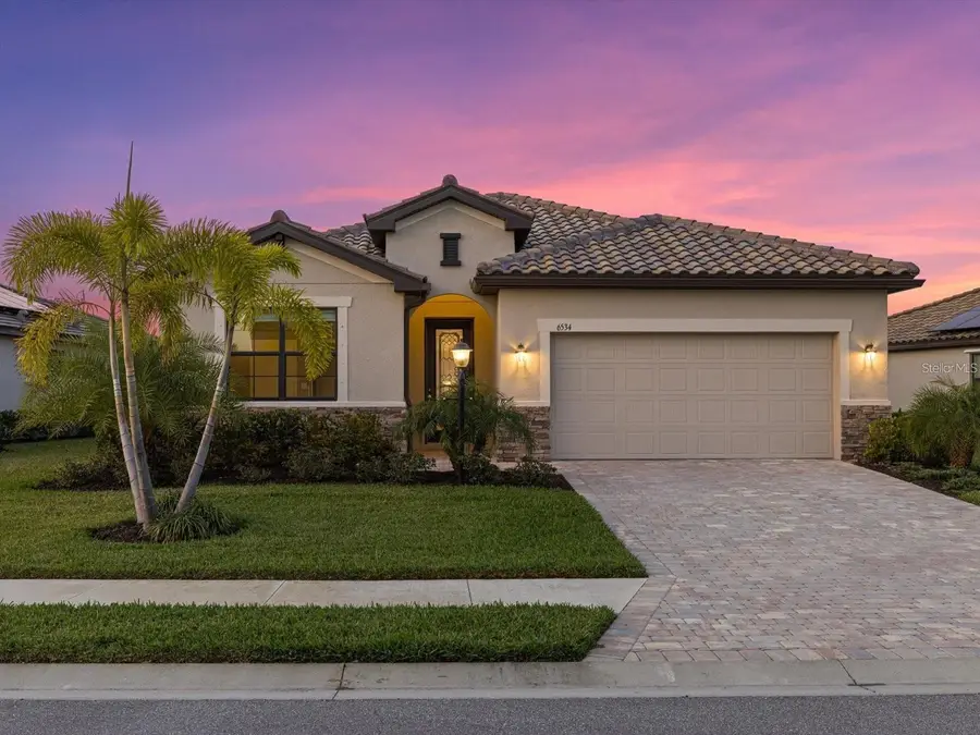 6534 Clairborne Lane, Lakewood Ranch, FL 34211 - Image #2