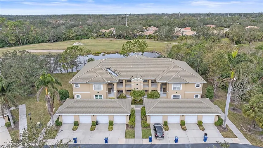 6334 Grand Oak Circle #201, Bradenton, FL 34203 - Image #2