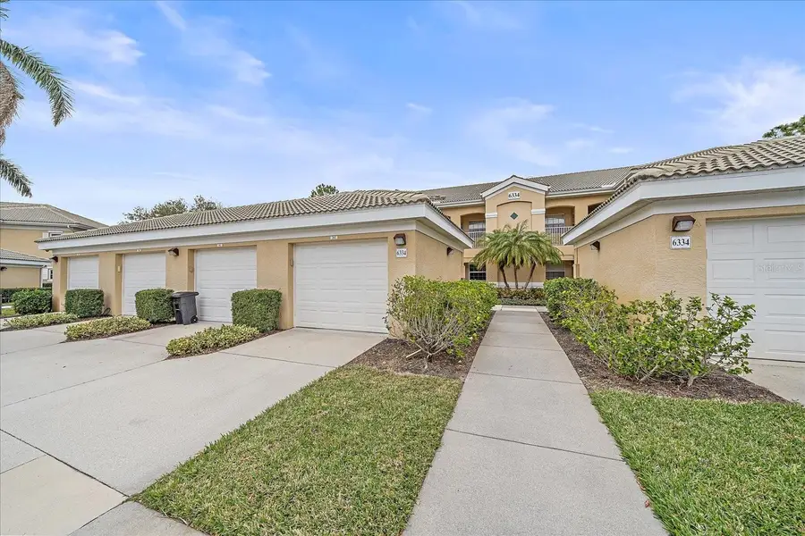 6334 Grand Oak Circle #201, Bradenton, FL 34203 - Image #3