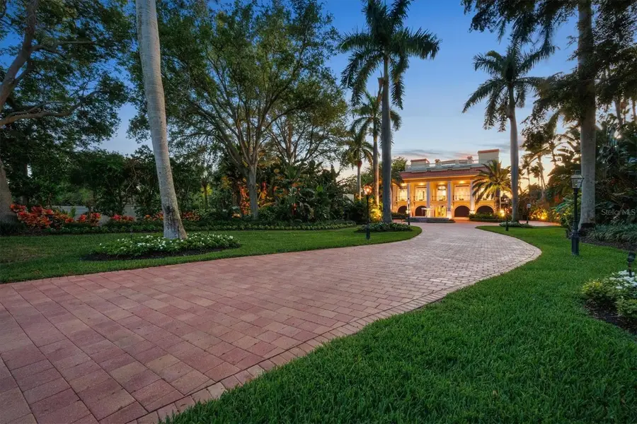 1067 Westway Drive, Sarasota, FL 34236 - Image #2