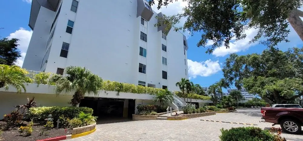 1200 E Peppertree Lane #305, Sarasota, FL 34242 - Image #1