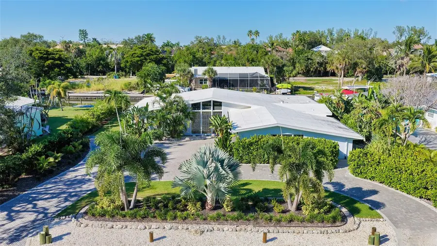 619 Buttonwood Drive, Longboat Key, FL 34228 - Image #2