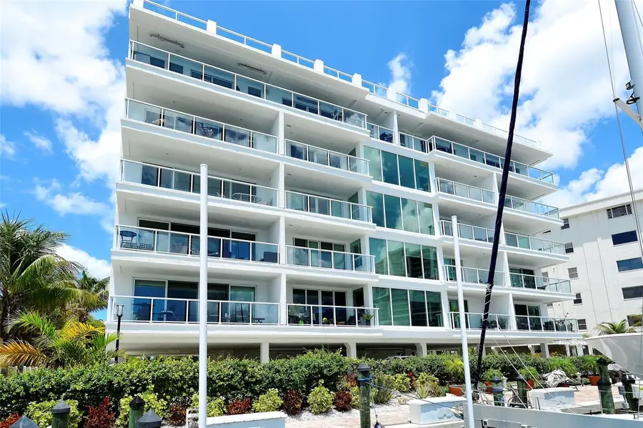 650 Golden Gate Point #403, Sarasota, FL 34236 - Image #2