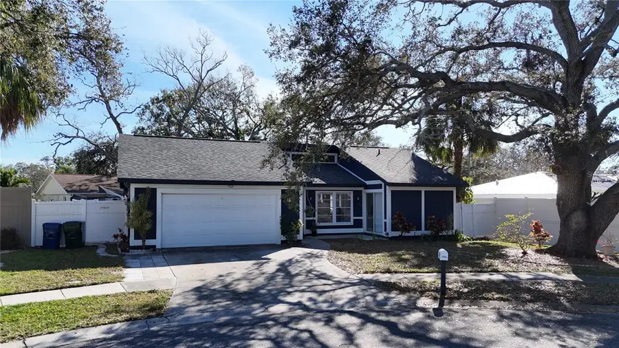 2900 Woodpine Court, Sarasota, FL 34231 - Image #2