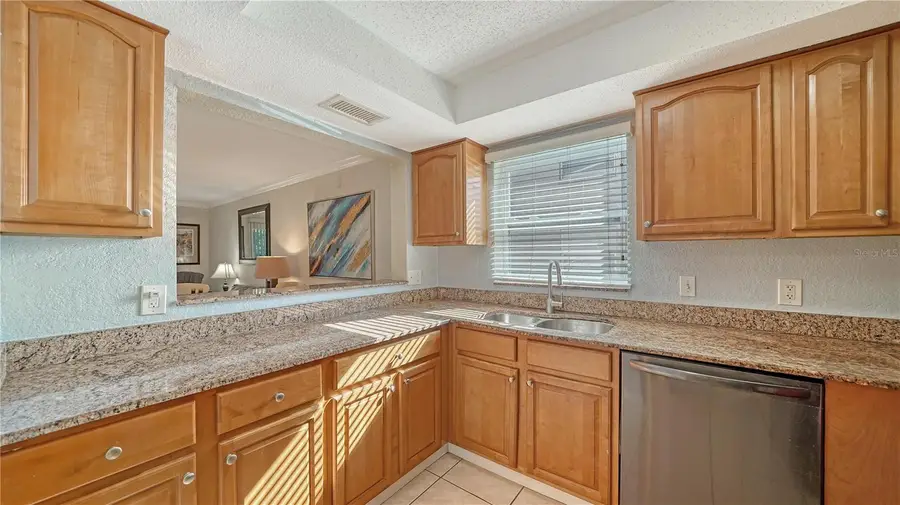 966 La Costa Circle #1, Sarasota, FL 34237 - Image #3