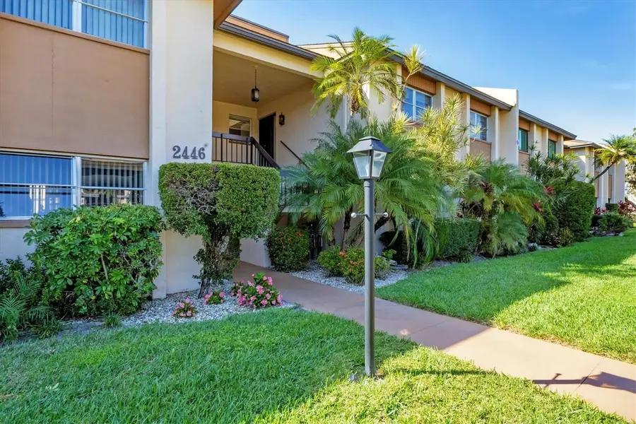 2446 Clubhouse Circle #202, Sarasota, FL 34232 - Image #2