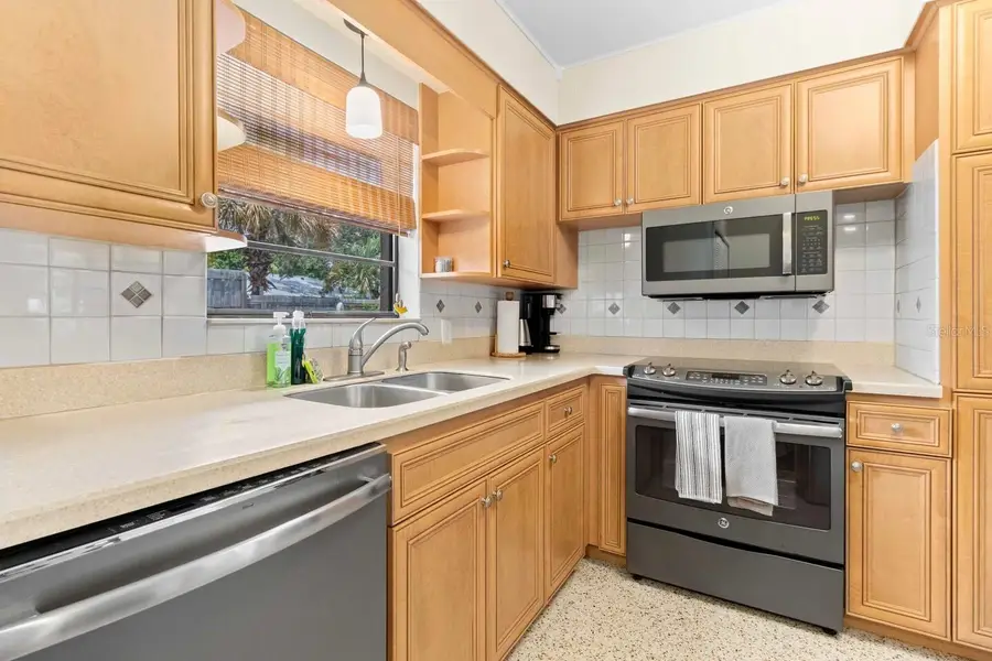 1011 68th Avenue W, Bradenton, FL 34207 - Image #3