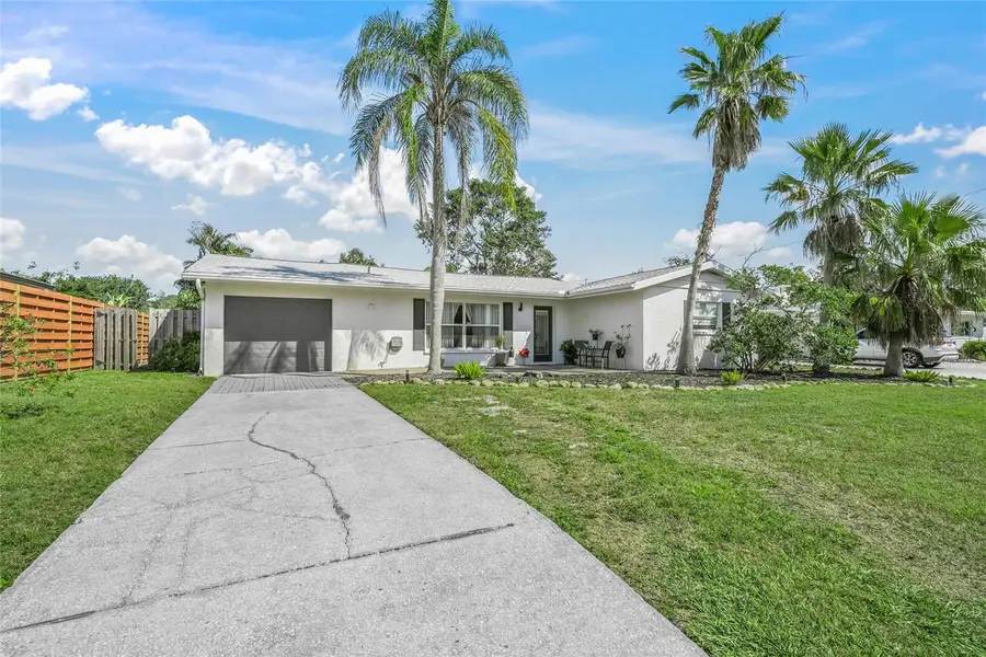 2427 Tulip Street, Sarasota, FL 34239 - Image #2