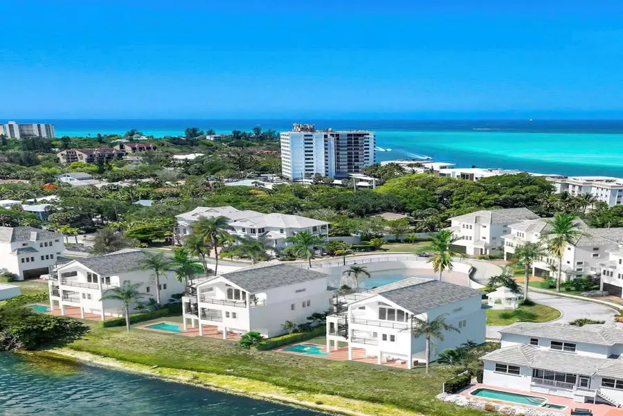 6924 Bochi Circle, Sarasota, FL 34242 - Image #3