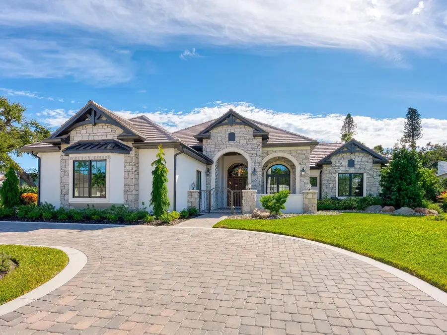 1575 Eastbrook Drive, Sarasota, FL 34231 - Image #2