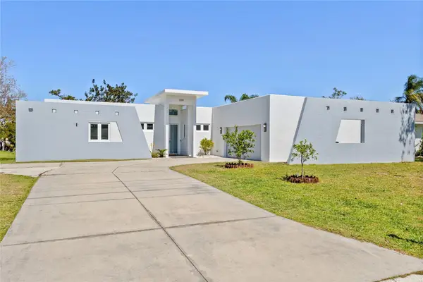 3319 Mayflower Street, SARASOTA, FL 34231