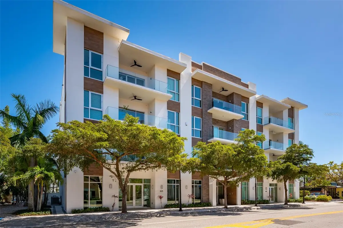 635 S Orange Avenue #404, Sarasota, FL 34236 - Image #1