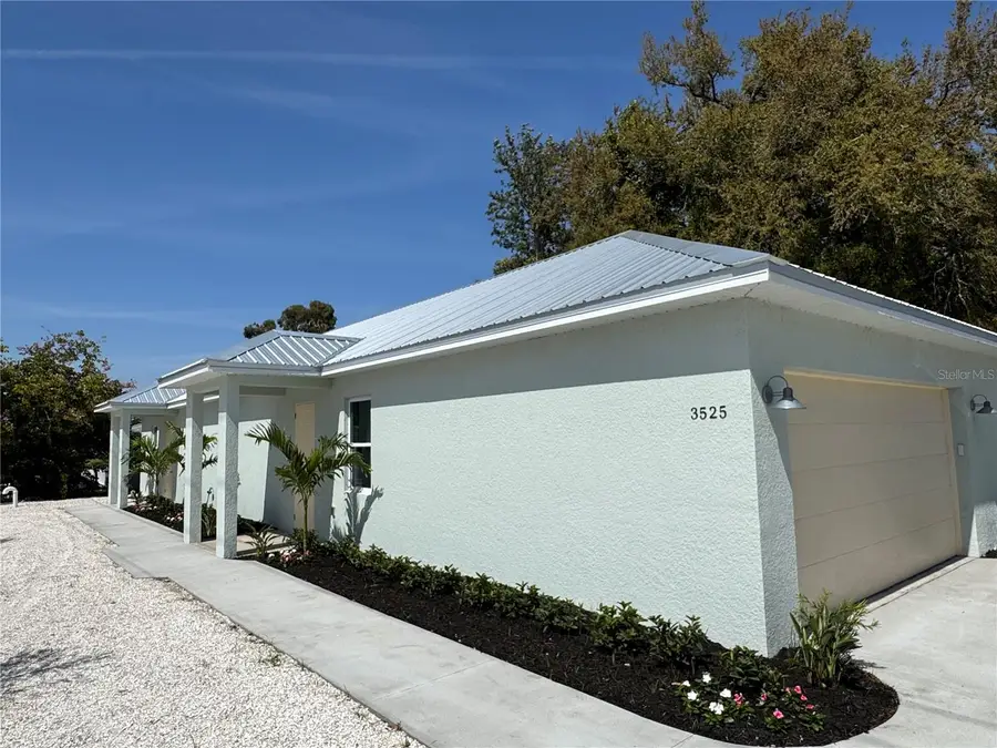 3525 Mcintosh Road, Sarasota, FL 34232 - Image #2